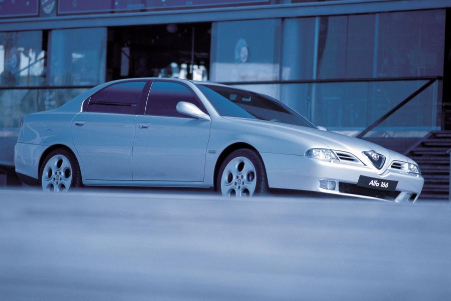  Alfa Romeo 166 (936) 1998 года  (фото 70 из 73)